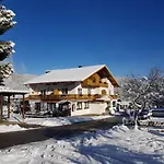 Alpenbluemchen Apts. Der Kornauer Stuben